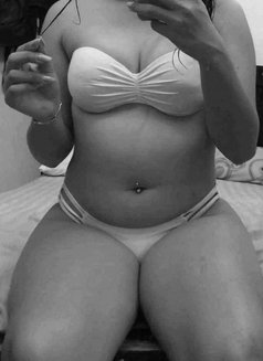 Mariam - puta in Ajmān Photo 6 of 6