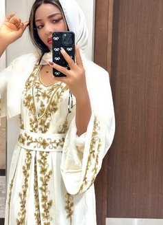 Mariam - escort in Muscat Photo 1 of 3