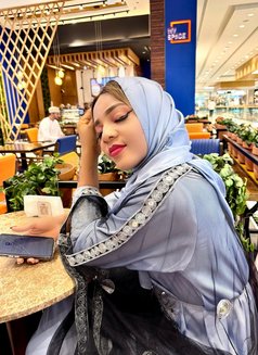 Mariam - escort in Muscat Photo 3 of 3