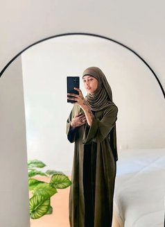 Mariam - escort in Muscat Photo 2 of 2