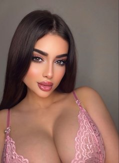Mariam🥰 مريومة - escort in Dubai Photo 17 of 21