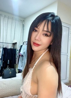 Mariam - masseuse in Al Manama Photo 10 of 11