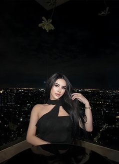 Mariam - Transsexual escort in Abu Dhabi Photo 4 of 8