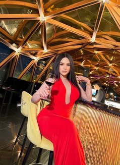 Mariam - Transsexual escort in Abu Dhabi Photo 7 of 8