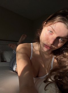 Mariamq - escort in Beijing Photo 2 of 10