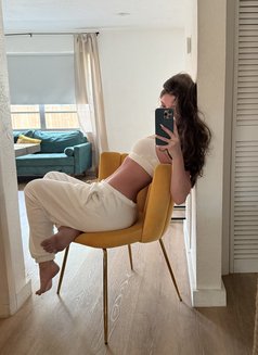Mariamq - escort in Beijing Photo 9 of 10