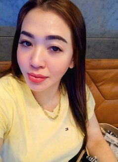 Marian - puta in Riyadh Photo 1 of 17