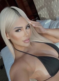 Mariana - escort in Al Manama Photo 14 of 28