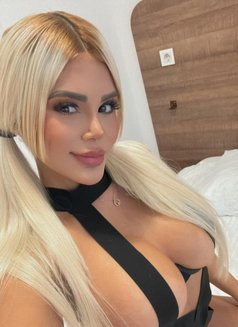 Mariana - escort in Al Manama Photo 25 of 28