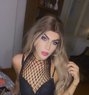 Mariana - Transsexual escort in Beirut Photo 7 of 9