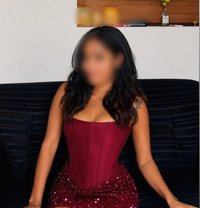 Karolina Independent GFE - escort in Colombo