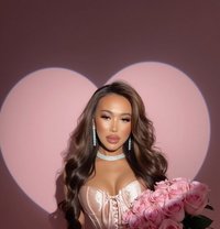 Mariana Mi - Transsexual escort in Al Manama Photo 10 of 11