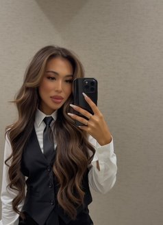 Mariana Mi - Transsexual escort in Muscat Photo 6 of 10