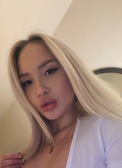Marianna - escort in Tokyo Photo 13 of 13
