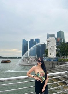 Marianne - escort in Singapore Photo 5 of 5