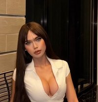 Maricarfox - Transsexual escort in Manila