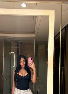 Maricarfox - Transsexual escort in Manila Photo 9 of 9