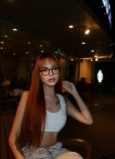 Maricarfox - Transsexual escort in Manila Photo 5 of 6