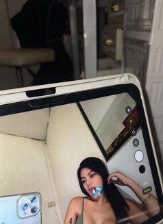 Marie Cam,meet - Transsexual escort in Singapore Photo 23 of 25