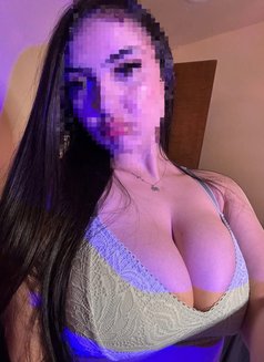 Marie - escort in Berlin Photo 3 of 3
