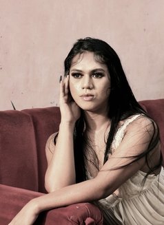 Marie - Acompañantes transexual in Manila Photo 1 of 11