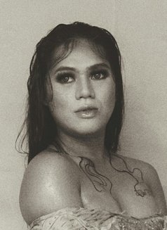 Marie - Acompañantes transexual in Manila Photo 7 of 11