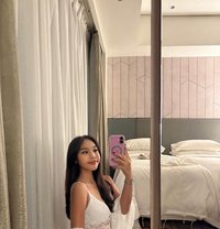 Marie - escort in Taipei Photo 6 of 8