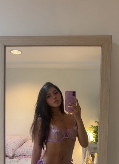 Marie - puta in Manila Photo 5 of 5