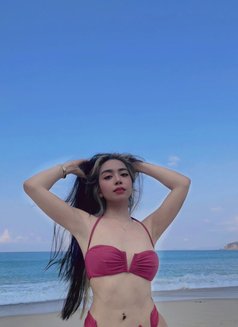 Marie - escort in Manila Photo 1 of 7