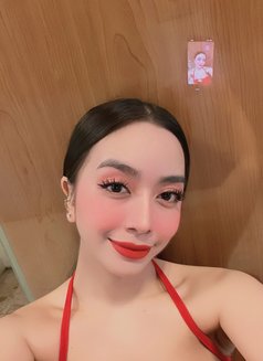 Marie - escort in Manila Photo 7 of 7