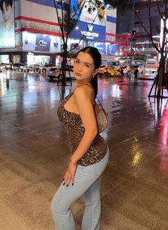 MARIE SEXY & HOT FEMININE - Transsexual escort in Manila Photo 15 of 16