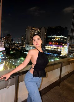 MARIE SEXY & HOT FEMININE - Transsexual escort in Manila Photo 16 of 16