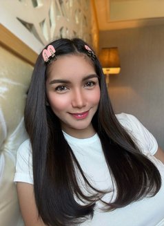 Top-tier Marie (Wonder Woman) - escort in Manila Photo 2 of 30