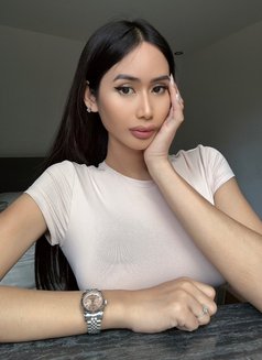 Mariel - escort in Taipei Photo 4 of 7