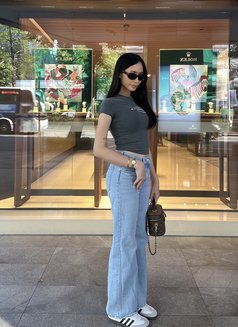 Mariel - escort in Taipei Photo 5 of 12