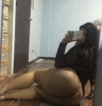 Live in bosher - escort in Muscat