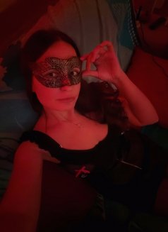 Mariia Indipandant - puta in Cairo Photo 9 of 13