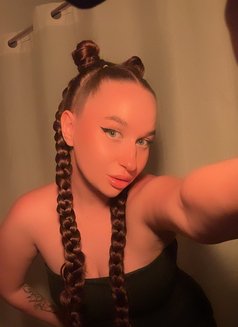 Mariii - Acompañantes masculino in Manila Photo 1 of 9