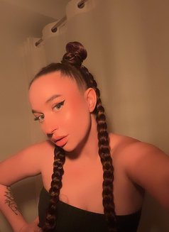 Mariii - Acompañantes masculino in Manila Photo 3 of 9