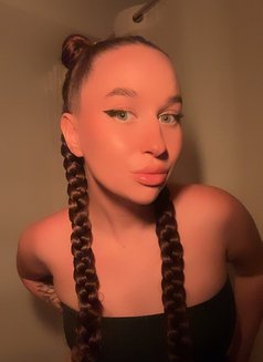 Mariii - Acompañantes masculino in Manila Photo 4 of 9