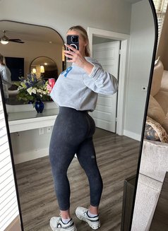 Marina - escort in Okinawa Island Photo 3 of 3