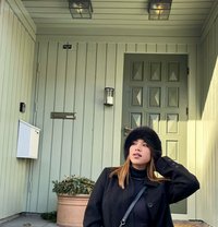 Marina - escort in Paris