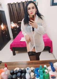 Marina good massage - Transsexual escort in Muscat Photo 5 of 7