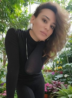 Marina New number - Transsexual escort in İstanbul Photo 5 of 10