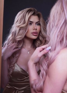 Marina 21 yo - escort in Phuket Photo 2 of 6