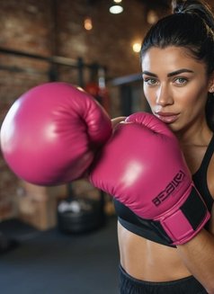 Marina - escort in Jeddah Photo 6 of 8