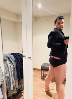 Mario - Male escort in Madrid Photo 2 of 6
