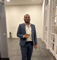 Mario - Male escort in Colombo