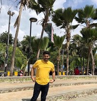Mario the Masseur Boy With 7 - Acompañantes masculino in Mumbai