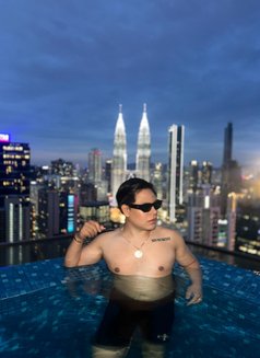 Mario Top of the World - Male escort in Dubai Photo 2 of 7